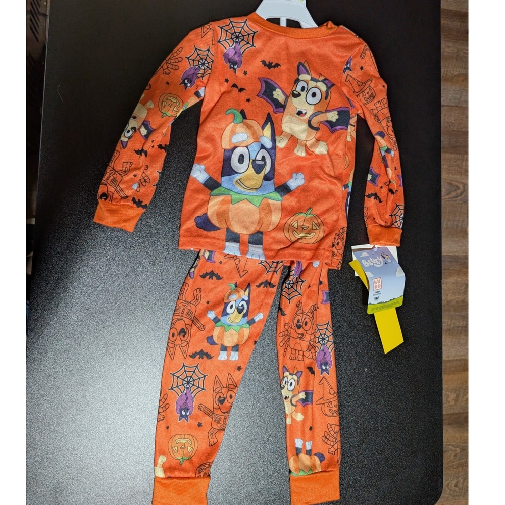 Boys girls bluey Halloween pajama set size 4